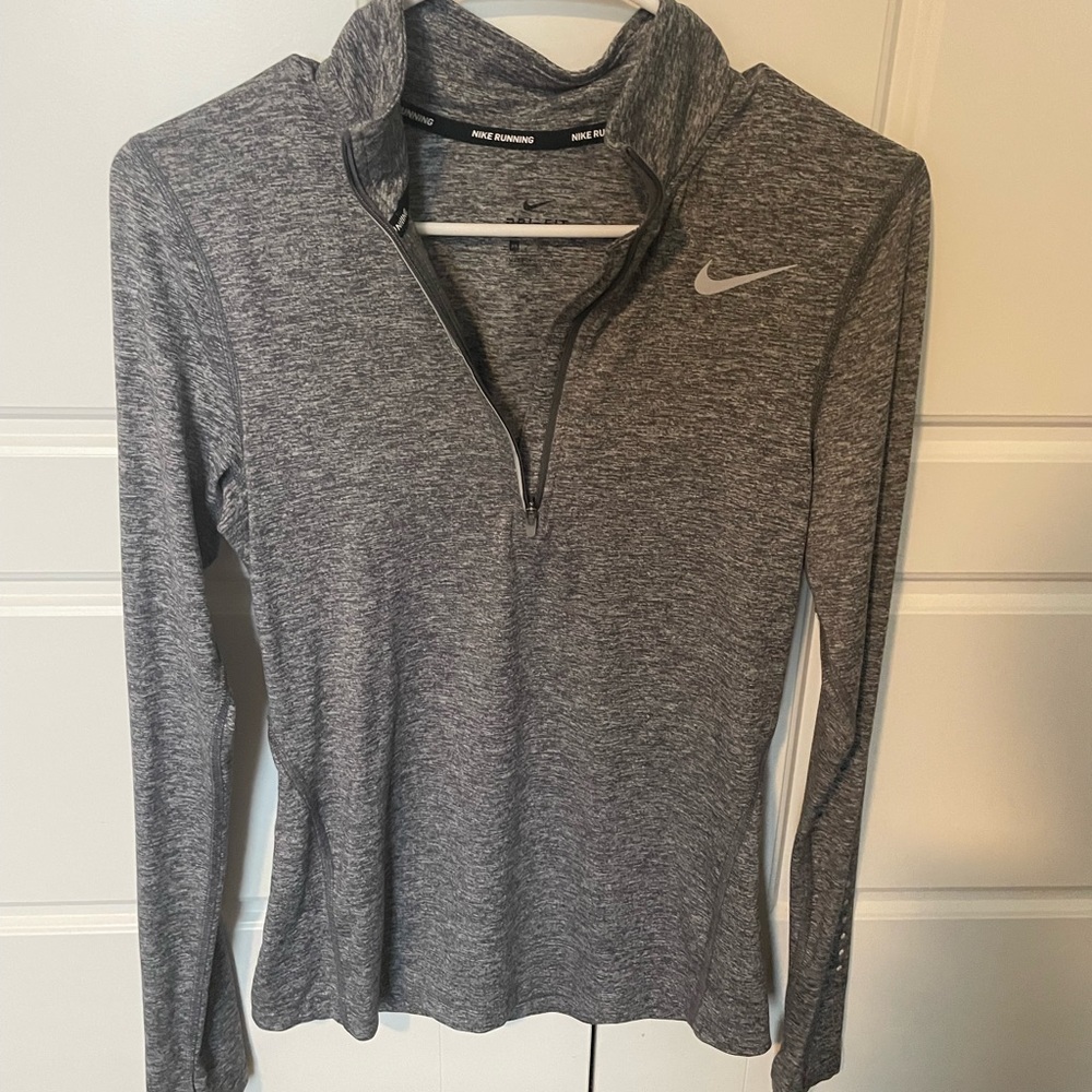 Nike dri fit pullover